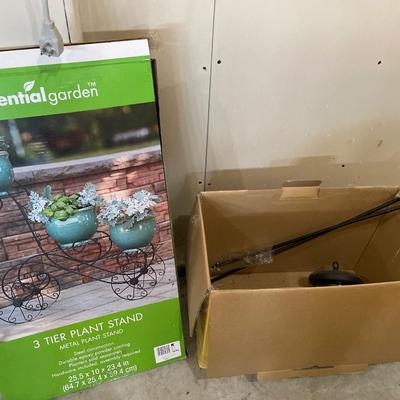 Garden stand in box