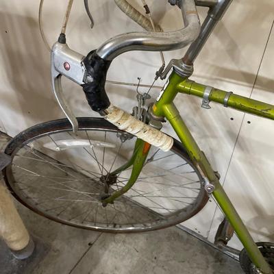 Vintage Green Sport King bicycle