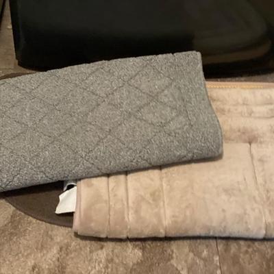 Bathroom rugs
