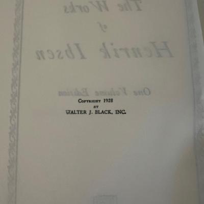 The Works of Poe, Hugo, Shakespeare and More Books (LR-DZ)
