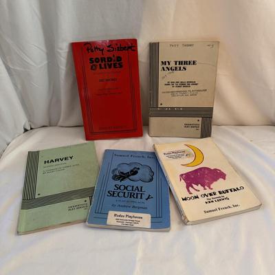 Several Books on Acting, Women, and Drama (LR-DZ)