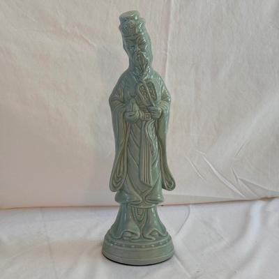 M.I. Hummel Virgin Mary Figurine & More Ceramic Decor (LR-DZ)