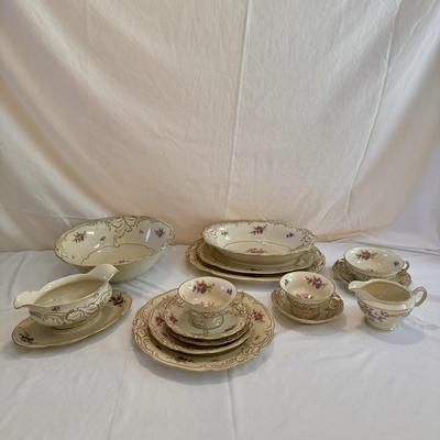 Friederike KPM Germany Renaissance China (LR-DZ)