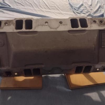 Edelbrock Victor Jr. Aluminum Cast Manifold