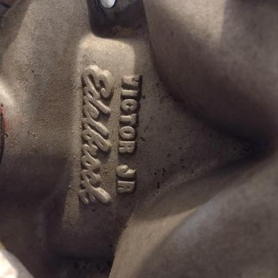 Edelbrock Victor Jr. Aluminum Cast Manifold