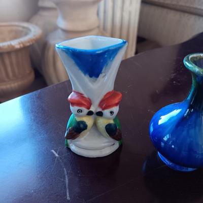 3 OCCUPIED JAPAN FIGURES AND A SMALL VASE