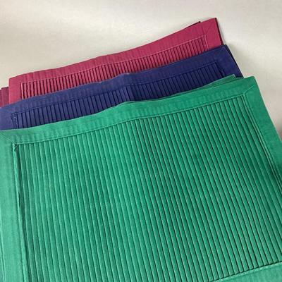 449 Large Lot of 27 Placemats and 14 Napkins