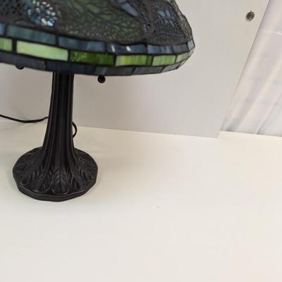 Tiffany Style Stained Glass Table Lamp