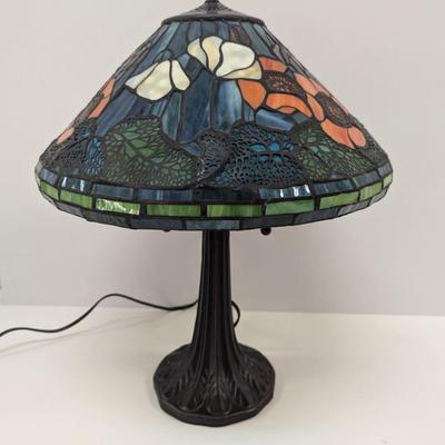 Tiffany Style Stained Glass Table Lamp
