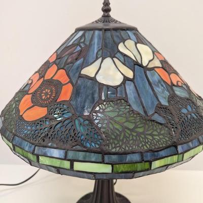 Tiffany Style Stained Glass Table Lamp