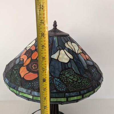Tiffany Style Stained Glass Table Lamp