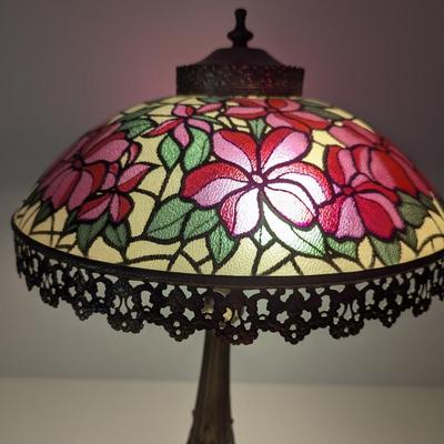 Tiffany Style Stained Glass Table Lamp