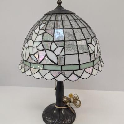 Tiffany Style Stained Glass Table Lamp