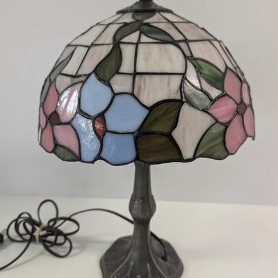 Tiffany Style Stained Glass Table Lamp