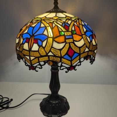 Tiffany Style Stained Glass Table Lamp