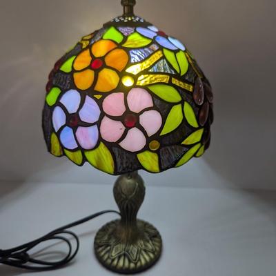 Tiffany Style Stained Glass Table Lamp