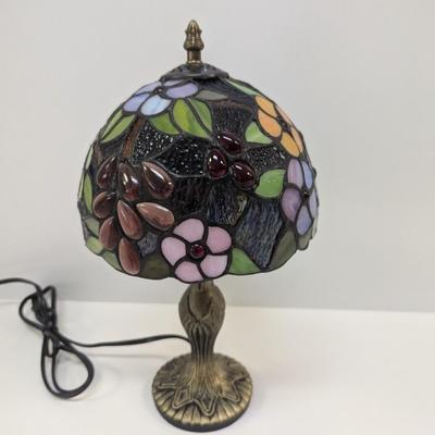 Tiffany Style Stained Glass Table Lamp