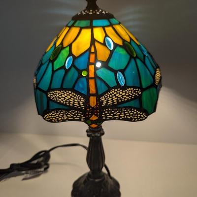 Tiffany Style Stained Glass Table Lamp
