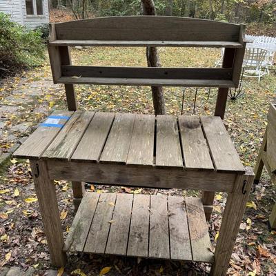 402 Wooden Potting Table