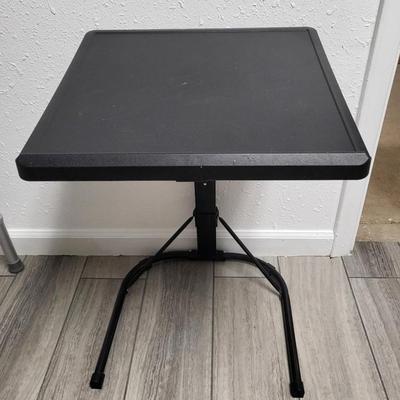 Adjustable table top for individual use