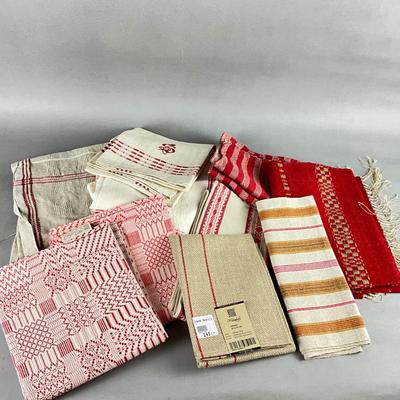 516 Large Lot of Red / Beige KLÄSSBOLS Swedish Linens
