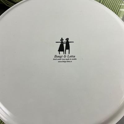 519 Bengt & Lotta Swedish Tray and Linen Lot