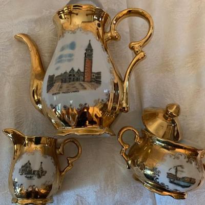 1960s Venetian Murano gold leaf porcelain coffee set