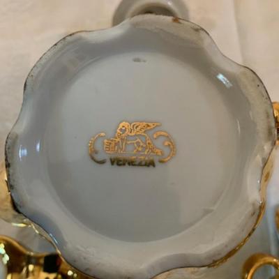 1960s Venetian Murano gold leaf porcelain coffee set