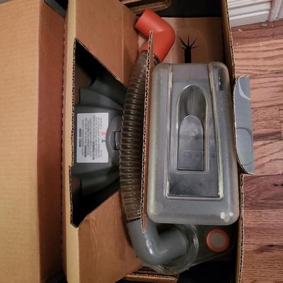 Lot of various vacuums/carpet cleaning machines