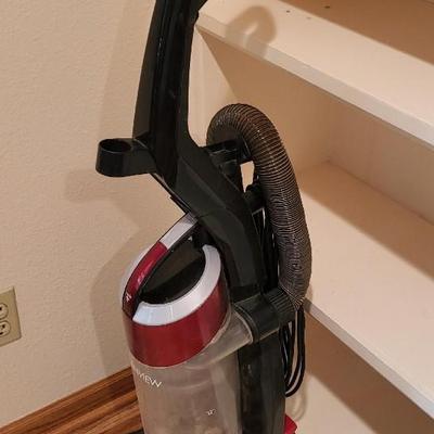 Lot of various vacuums/carpet cleaning machines