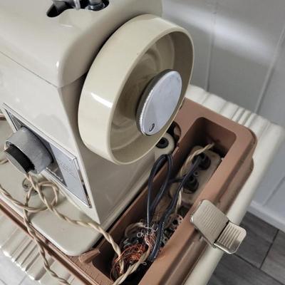Signature Sewing Machine with Carrying Case