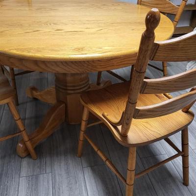 Oak Table with Leaf