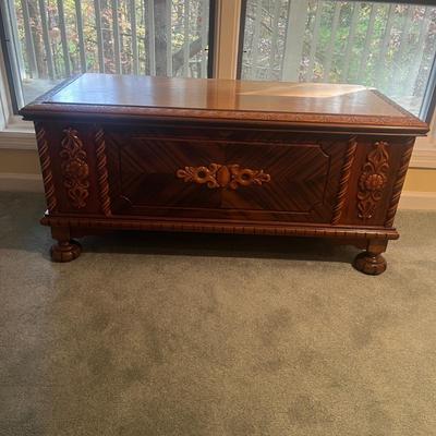 Footed Lane Cedar Chest (BD-MG)