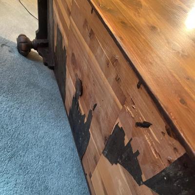 Footed Lane Cedar Chest (BD-MG)