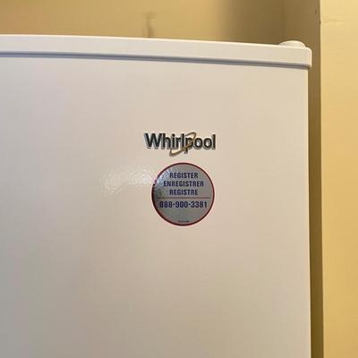 Whirlpool Upright Freezer (L-SS)