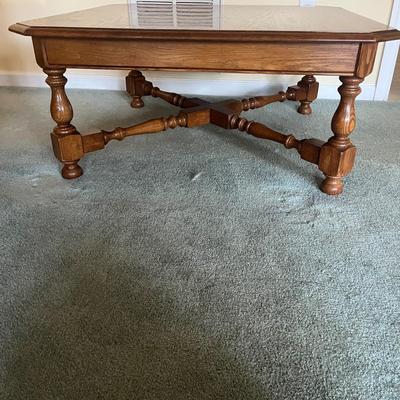 Solid Wood Coffee Table (BD-MG)