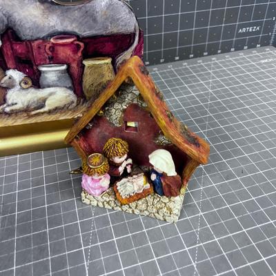 2 Small Nativity Sets and a Major Scene