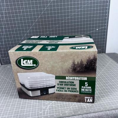 LEM NEW Dehydrator 