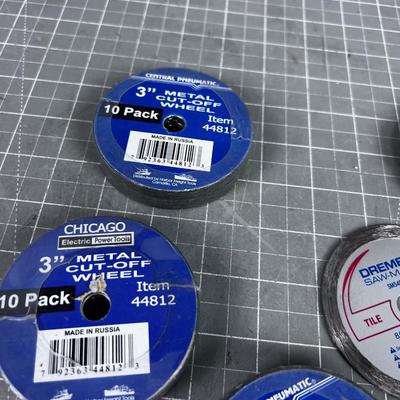 Pile of 3" Cut off Wheels 