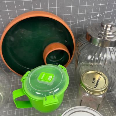 Giant Lot of Kitchen Ish Stuff 