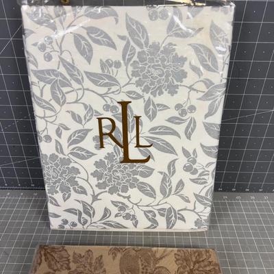 2 NEW Ralph Lauren Table Clothes 