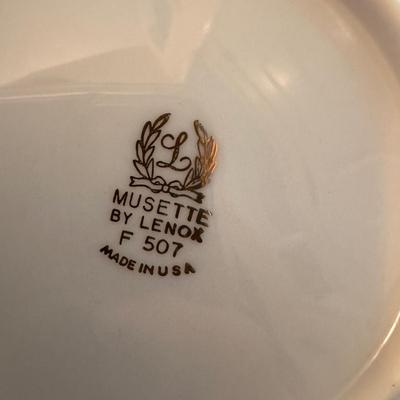 Lenox Musette Five Piece China Set (DR-DZ)
