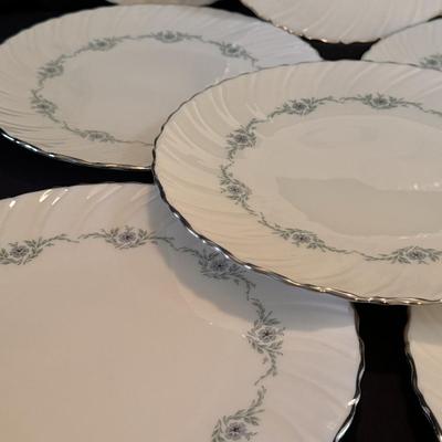 Lenox Musette Five Piece China Set (DR-DZ)