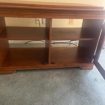 TV Stand With Cabinet Underneath (BD-MG)