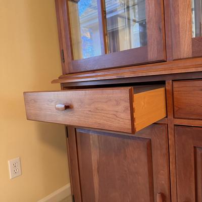 Pennsylvania House China Cabinet (DR-DZ)