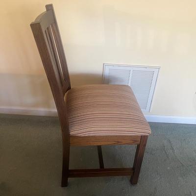 Four Mastercraft Solid Wood Chairs With Padded & Upholstered Seats (BD-MG)