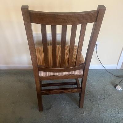 Four Mastercraft Solid Wood Chairs With Padded & Upholstered Seats (BD-MG)