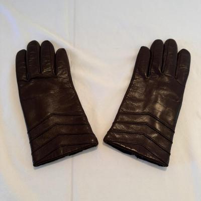 Collection of Women’s Gloves (PBC-DZ)