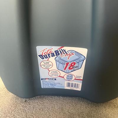 Collection Of Plastic Storage Containers (BD-MG)