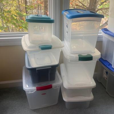 Collection Of Plastic Storage Containers (BD-MG)